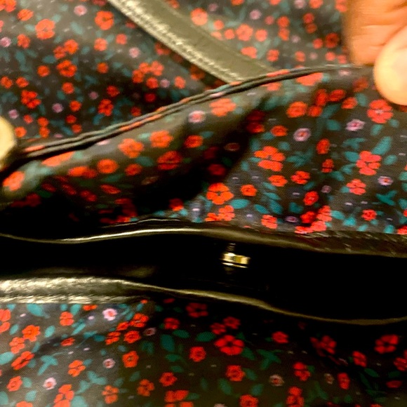 GENTLY USED VINTAGE SIERRA RANCH COACH PURSE - Picture 12 of 15